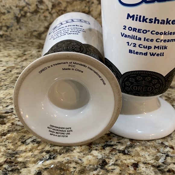 Oreo milkshake set of two mugs. - Picture 3 of 3